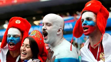 «Букву Z намалюють»: росіяни висміяли нову форму своєї національної збірної