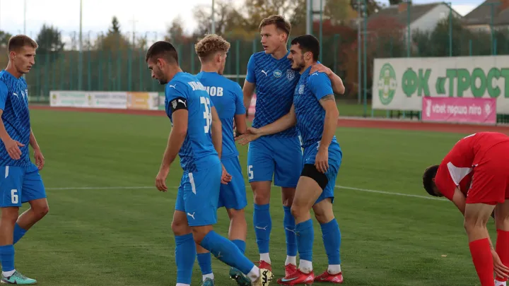 Жах Фещука: підопічні фахівця програли Агробізнесу через вилучення і автогол, Вікторія розгромила Металург
