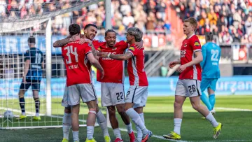 Шахтарю варто повчитися у Динамо: як українські команди протистояли АЗ у єврокубках