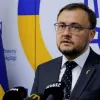 Банер «‎Волинь пам’ятаємо» на матчі Шахтаря та провокаційні кричалки: реакція посольства України в Польщі