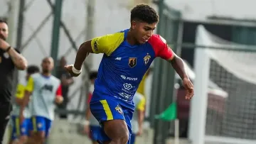 Кривбас планує підписати забивного легіонера: захисник встиг пофеєрити у складі Динамо