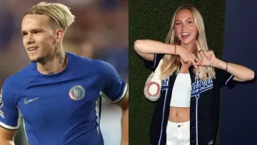 Мудрик не сумує під час дискваліфікації: вінгер Челсі фліртує з відомою блогеркою – фото