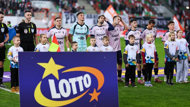 Українське дербі в Польщі спричинило сенсацію: стартував новий тур Екстракляси