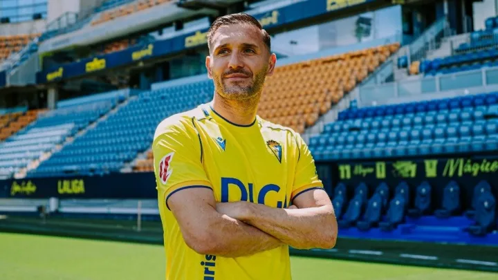 Колишній легіонер Динамо офіційно знайшов нову команду: 37-річний нападник гратиме в Іспанії