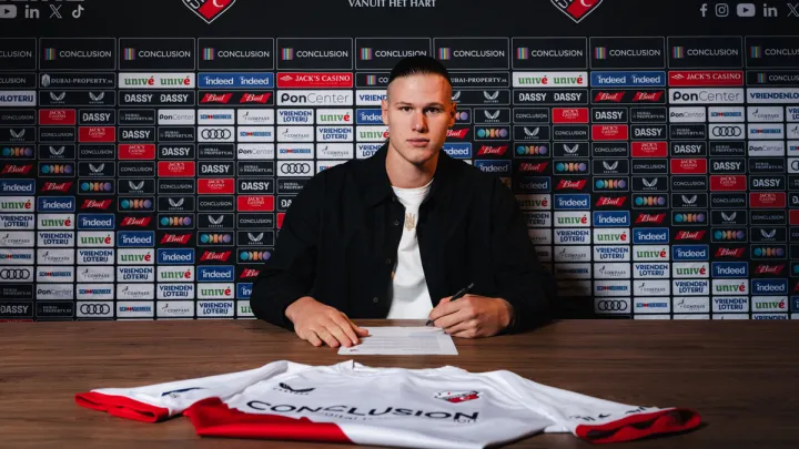 Степанов швидко знайшов новий клуб: Баєр відправив молодого українця в суборенду