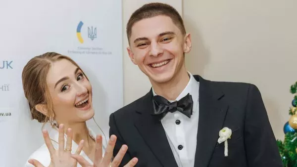 Гравець збірної України одружився зі своєю дівчиною: фото щасливої пари