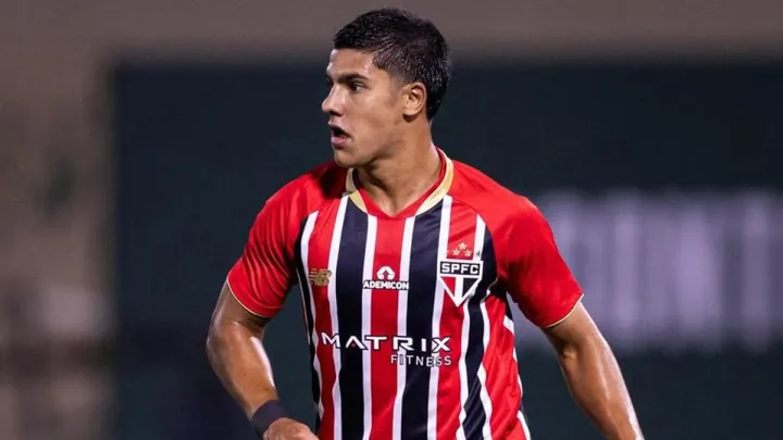 Конкуренція з Баєром за оборонця: Шахтар зацікавився захисником з європейським паспортом