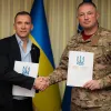 Співпраця з ЗСУ: УАФ підписала меморандум з 8-м корпусом Десантно-штурмових військ