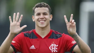 Вихованець чемпіонів Південної Америки: 21-річний хавбек перебуває на перегляді у Вересі