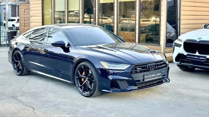 Бражко продає свій автомобіль: відомі всі умови і сума потенційної угоди з хавбеком Динамо