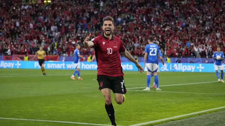 Збірна Албанії відзначилася найшвидшим голом в історії Євро: відео забитого м’яча у ворота Доннарумми