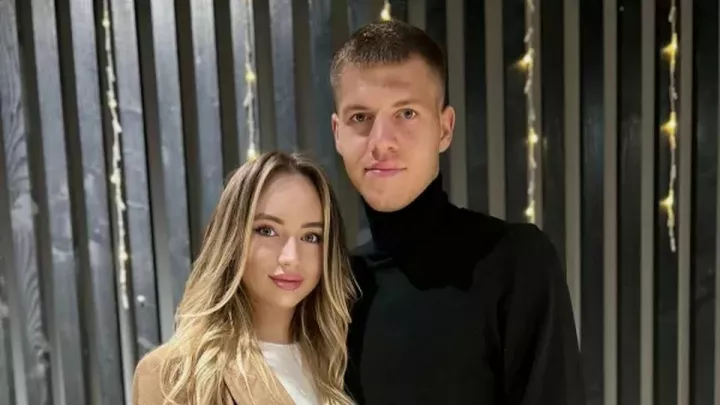 Два свята разом: захисник збірної України одружився в останній день року