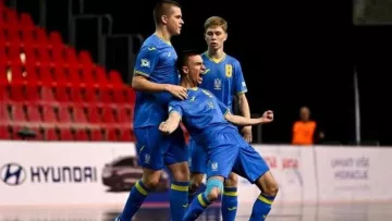 Маліновський оформив хет-трик за збірну України U-19 на Євро-2023 з футзалу: наша команда перемогла словенців та очолила групу