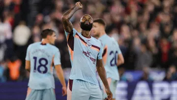 Передасист Ярмолюка: українець у стилі Пірло допоміг Брентфорду здобути перемогу в АПЛ