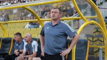 Відомий український тренер не зміг порадувати власних фанів: як завершився матч потенційних суперників Полісся