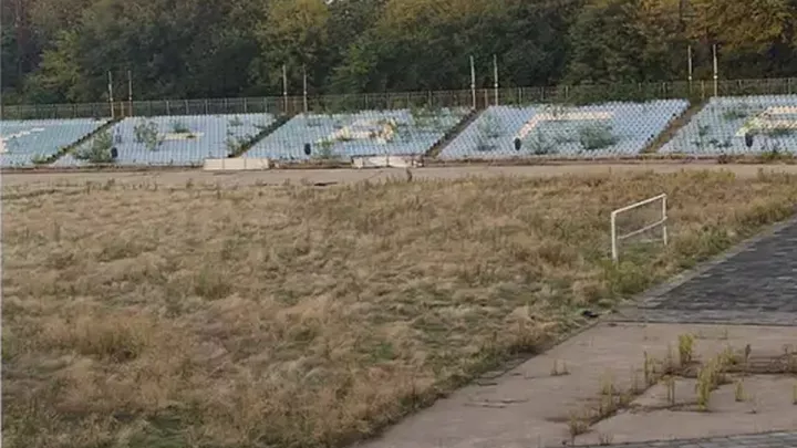 Не тільки «Донбас Арена» у жахливому стані: у мережі з’явилися фото занедбаного стадіону чемпіонського Дніпра