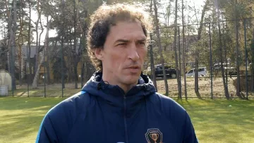 «Це буде українець»: журналіст анонсував дату появи нового головного тренера у Дніпра-1