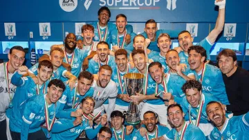 Колишній гравець Шахтаря приніс перемогу чемпіону Італії в матчі за Суперкубок: як завершився матч Наполі і Болоньї