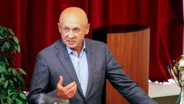 Миколі Павлову – 71: грав за Спартак і Дніпро, тренував Динамо, вигравав чемпіонат України