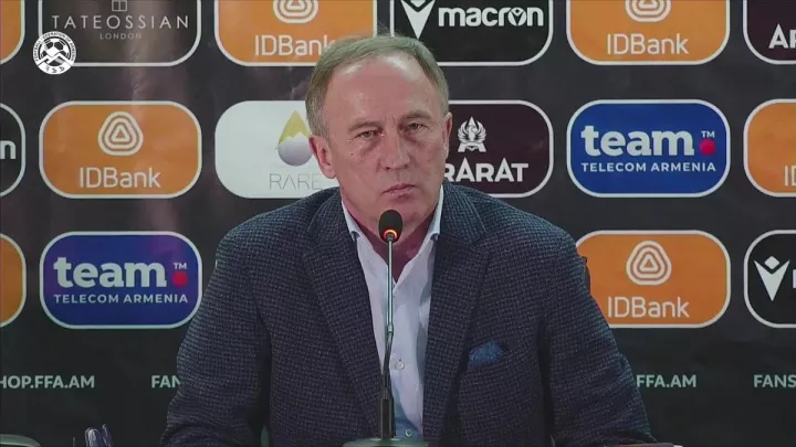 «Ви тренер, у вас є ліцензія?»: Петраков дав емоційну перс-конференцію після поразки збірної Вірменії