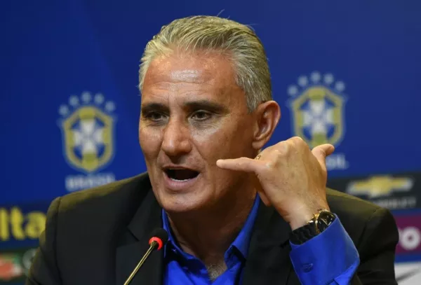 В Олімпіакосі знайшли заміну Реброву: грецький клуб може очолити екстренер збірної Бразилії