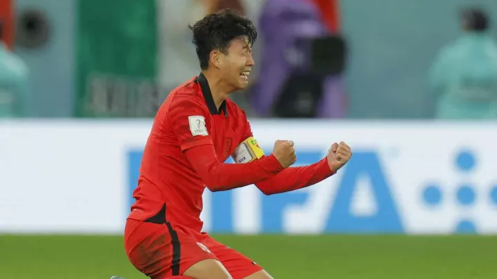 Корея обіграла команду Роналду на останніх хвилинах та вийшла у плей-офф: Уругвай вилітає на груповій стадії