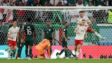 Левандовський забив свій перший м'яч на Чемпіонатах світу: Польща у бойовому матчі переграла Саудівську Аравію