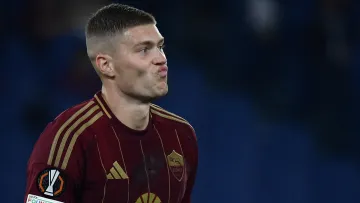 Довбик вперше заговорив про фейл з пенальті: нападник Роми двічі не зміг забити з позначки у Лізі Європи