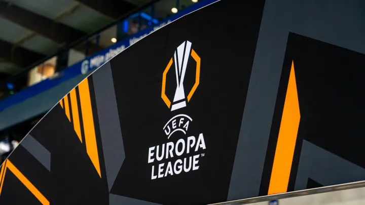 Аналітики назвали переможця Ліги Європи: які шанси у Роми Довбика та хто головний фаворит