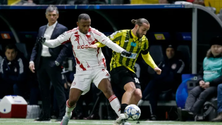 Олімпіакос зіграв з Кайратом в Лізі чемпіонів: чи вийшов на поле Яремчук і чим все завершилося