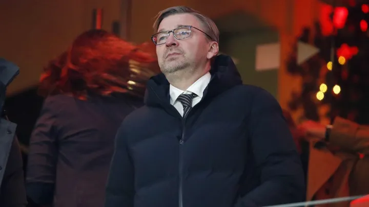 Генеральний директор Шахтаря полетів у Швейцарію: Палкін вийшов на публіку із поясненням, що він там робив