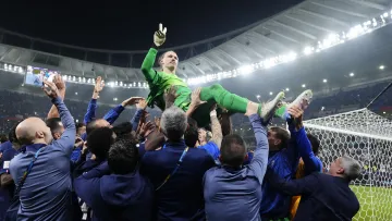 Сафонов став героєм ПСЖ і відбив чотири пенальті: лише двоє гравців не вітали його – чи був серед них Забарний