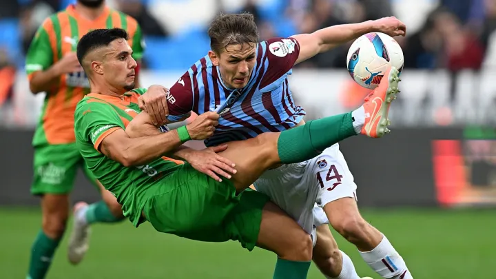 Трансфер Сікана: в Туреччині повідомили, в яких клубах може опинитися український нападник Трабзонспора