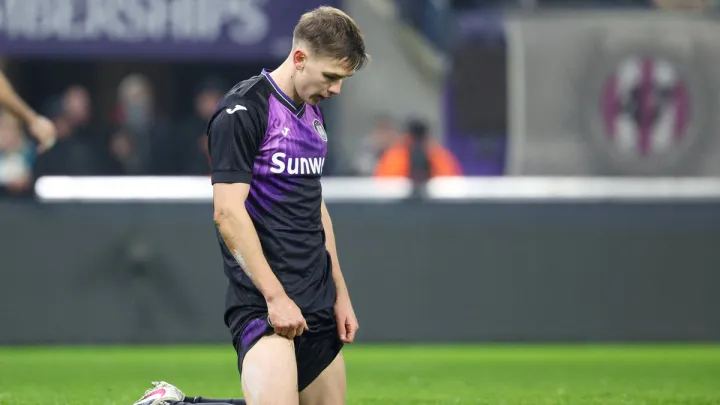 Сікан дебютував у чемпіонаті Бельгії: як Андерлехт зіграв проти Дендера