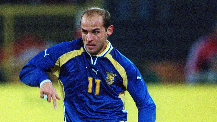 «Хлопці, поїхали до мене – порибалимо, посидимо»: Ковалюк розповів про гру за Дніпро з легендарним Скрипником