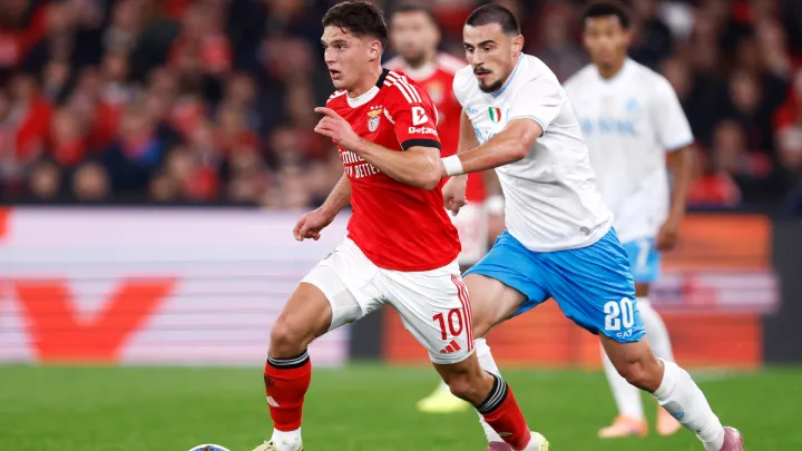 «У цього хлопця є все»: реакція вболівальників Бенфіки на гру Судакова у матчі проти Наполі в Лізі чемпіонів