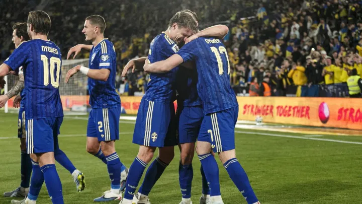 Пиво після України: гравці збірної Швеції святкують перемогу, Поттер встановив ліміт