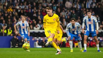 Наставник суперника Жирони розкритикував суддівство в дербі: головний тренер Еспаньйола згадав і про Ваната