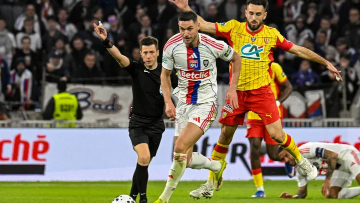 Яремчук звернувся до фанатів Ліона: нападник збірної України вийшов із заявою після дебютного голу у Франції