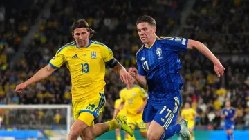 «Дивно бачити такі помилки від гравця рівня Забарного»: Кучер розкритикував захисника ПСЖ за матч зі Швецією