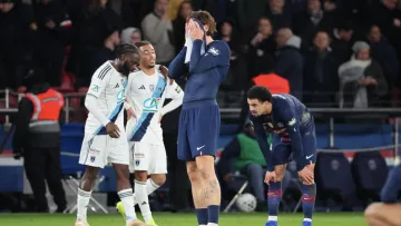 «Нехай ніколи не виходить на газон «Парк де Пренс»: фани ПСЖ рознесли Забарного після вильоту з Кубка Франції