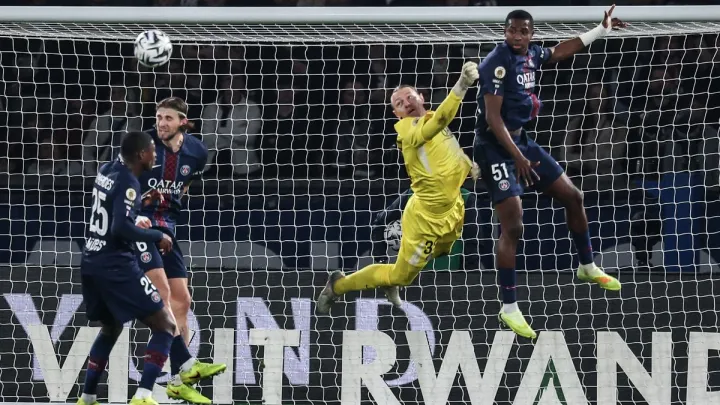 Французи оцінили гру Забарного після поразки ПСЖ: преса винесла вердикт українцю