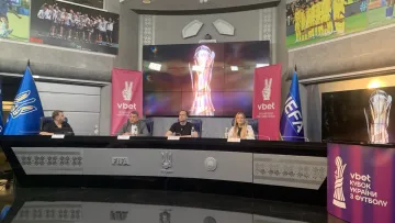 УАФ офіційно показала новий трофей Кубка України: «Козацька булава як символ сили та непереможності‎»