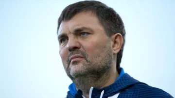 Дніпро-1 офіційно повідомив про відхід з клубу Краснікова: відомий функціонер назвав причини такого рішення