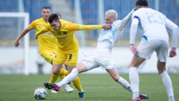Дніпро-1 у матчі з двома пенальті врятувався у грі з Минаєм: команда Максимова втратила шанс наздогнати Кривбас