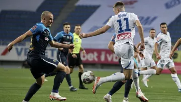 Дніпро-1 – Динамо: аналітики назвали фаворита центральної гри 26-го туру УПЛ