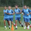 Гравці Динамо спробували сказати, чому люблять збори: «Коло мене є Тарас Михавко‎»