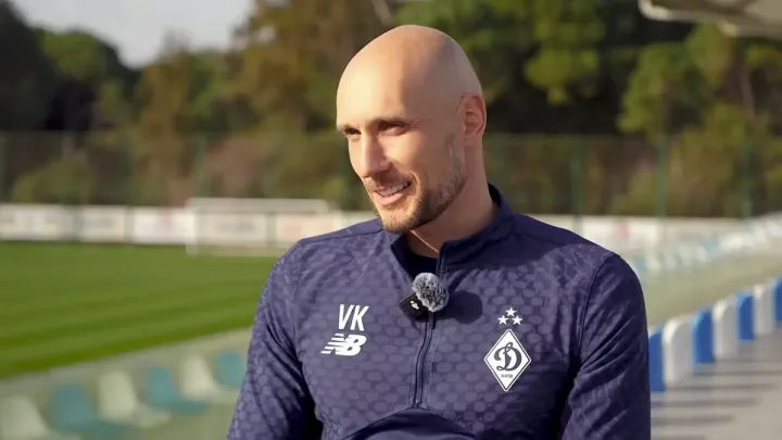 «Це дуже корисно‎»: тренер Динамо розкрив, як рятує мʼязи гравців від закислення після довгих переїздів