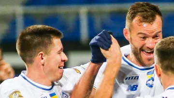 Піхальонок зробив заяву про Ярмоленка і Довбика: хавбек Динамо порівняв своїх зіркових партнерів