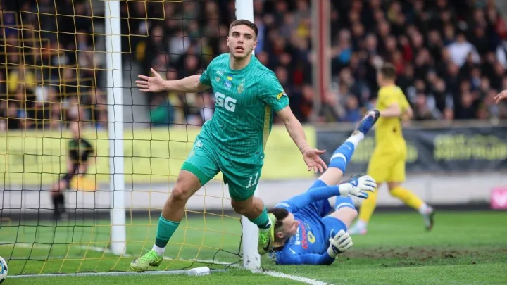 З дублем Пономаренка та «швидкою‎» на стадіоні: Динамо та Буковина визначили першого фіналіста Кубку України